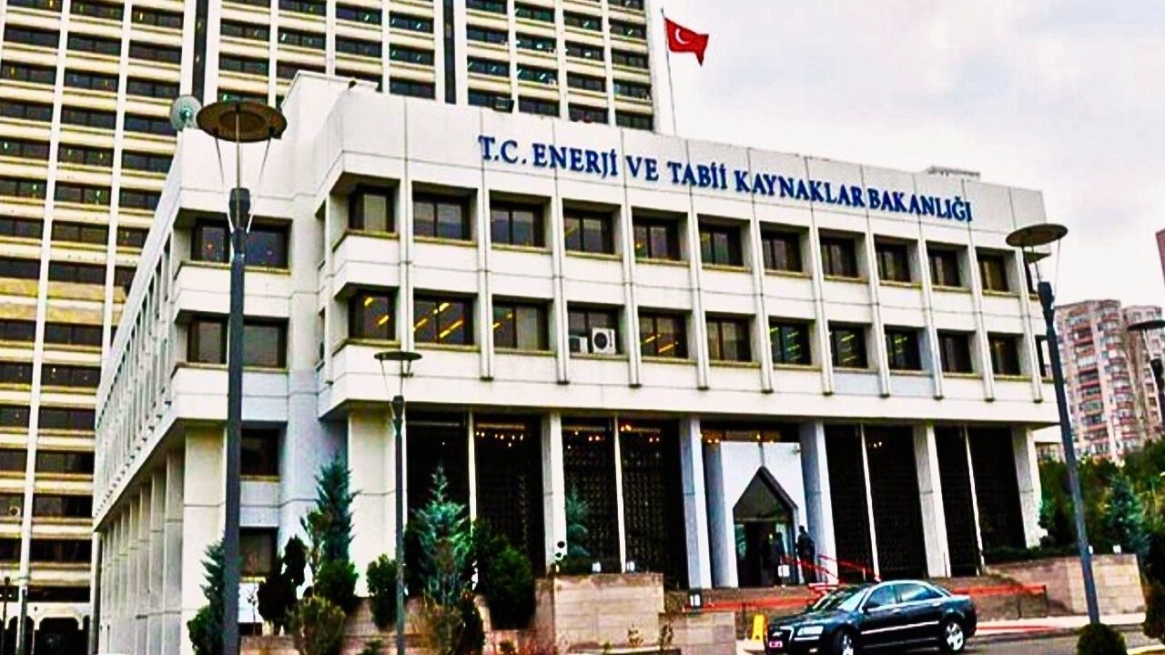 ENERJİ VE TABİİ KAYNAKLAR Bakanlığı İşçi Alımı! 15 kişi Uzman Yardımcısı İŞE ALIM