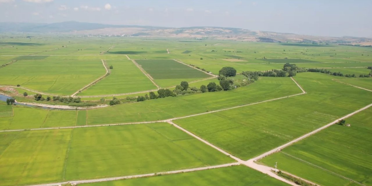 TOKİ ev yaptırmak isteyenlere müjdeyi verdi. Yeni konutlar için arsa satışı yapacak! Peşin ve Taksitle ödeyin!